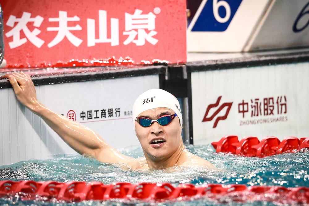 意甲西甲齐变天！AC米兰1-0登顶，巴萨3-1反超皇马，尤文终结2连平，马竞7连胜